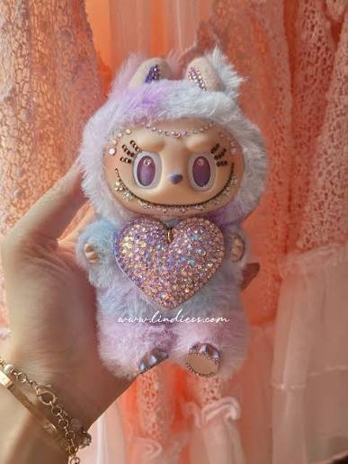 Crystal Lububu